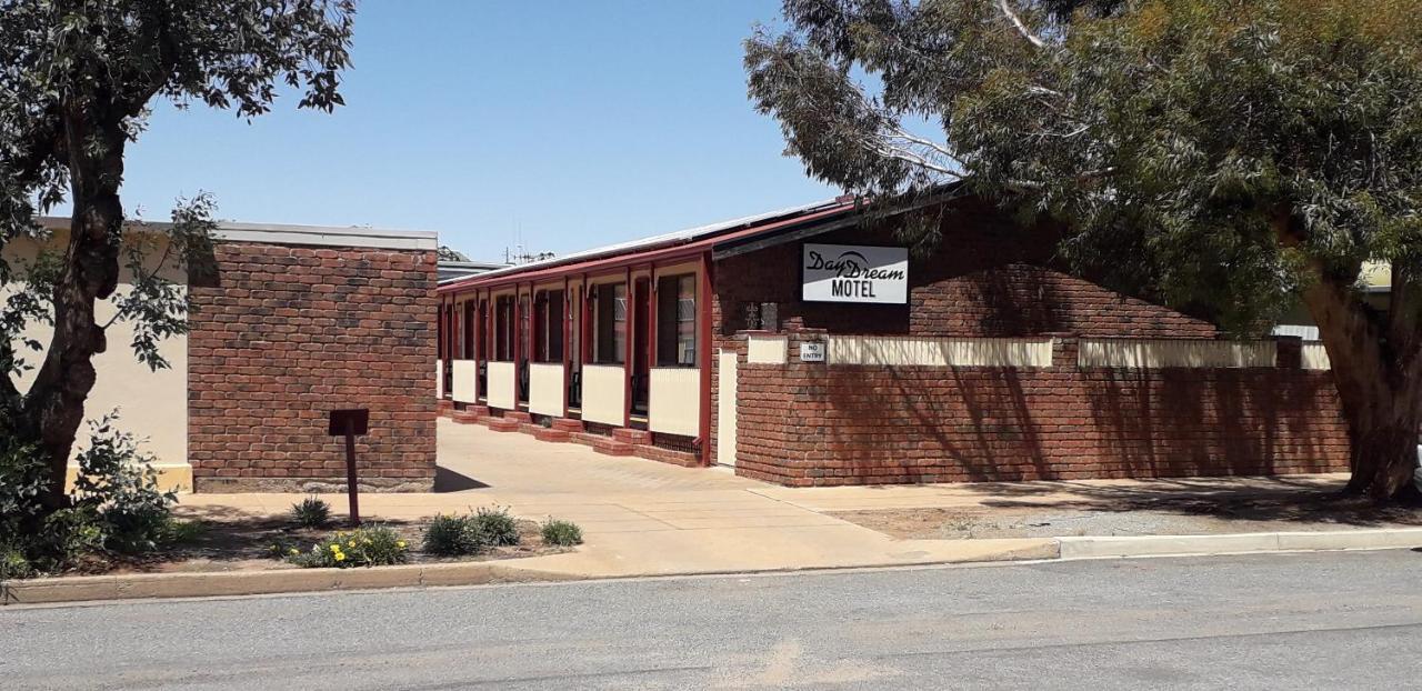 Daydream Motel And Apartments Broken Hill Dış mekan fotoğraf